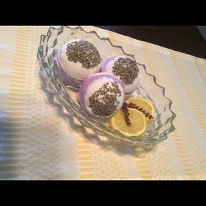 Homemade Lavendar Lemon Bathbombs